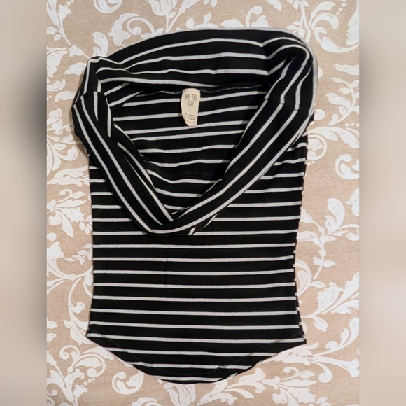 ✨2/$20✨ We The Free By Free People Black and White Striped Off-Shoulder Blouse - Picture 2 of 8
